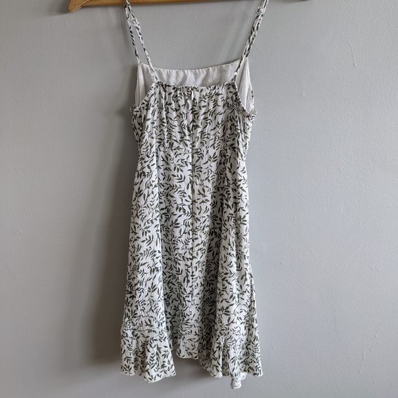 POLLY Crinkle Gauze Botanical Print Faux Wrap Style Sundress 8 - Picture 4 of 9